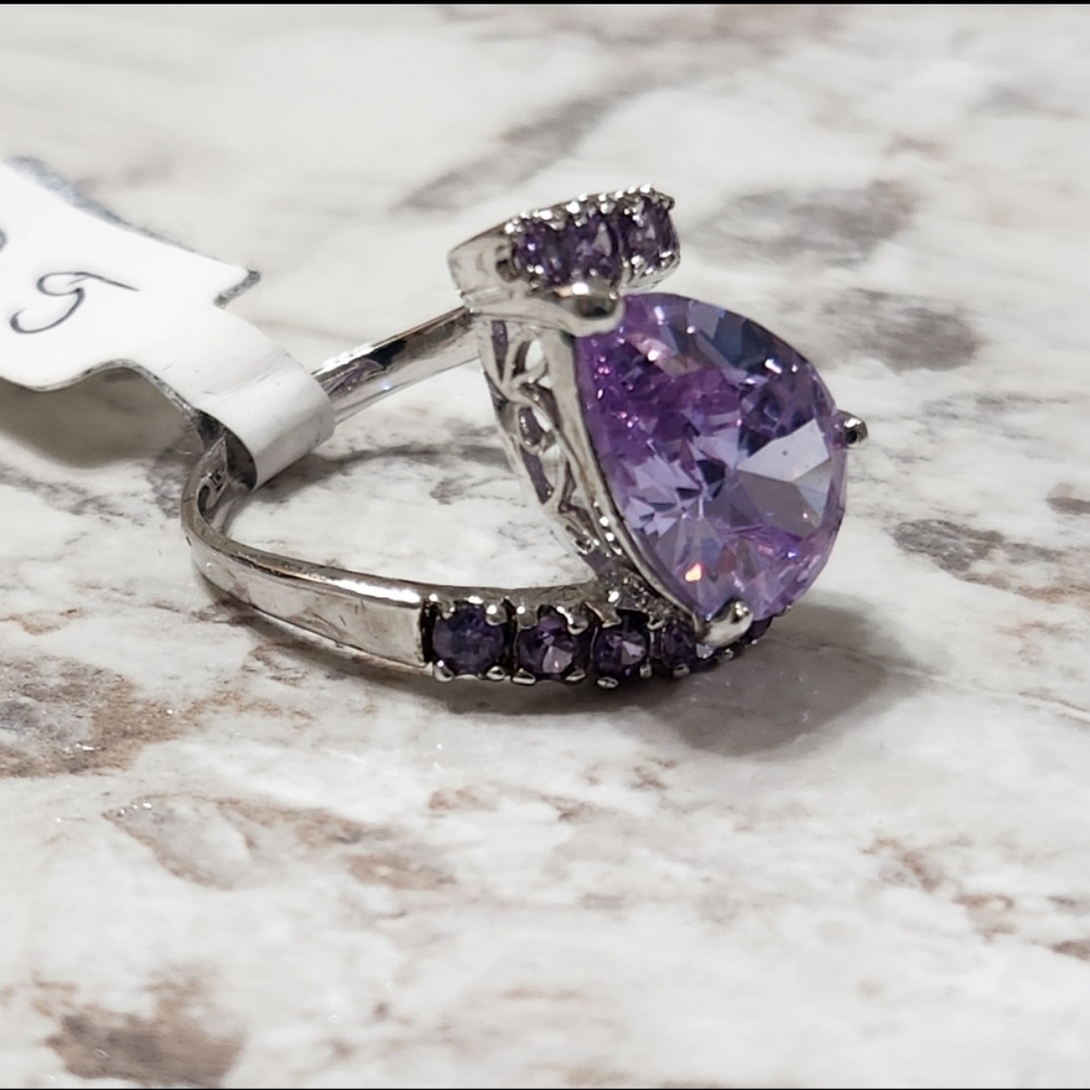 New Light Purple Gemstone Ring - Picture 3 of 6